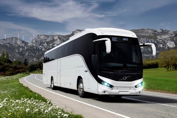 Luxury Bus in Ahmedabad