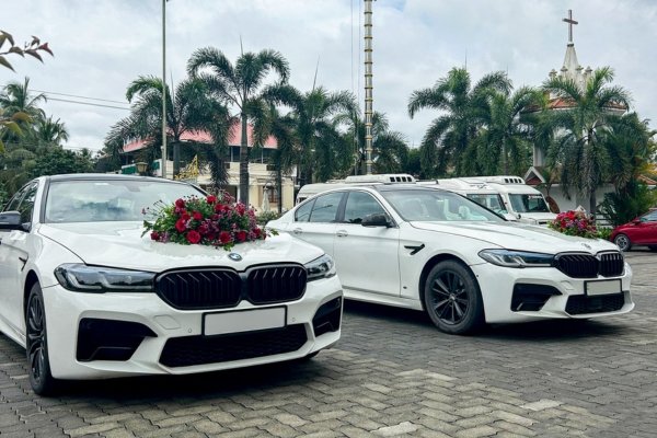 luxury wedding car on rent In Gujarat